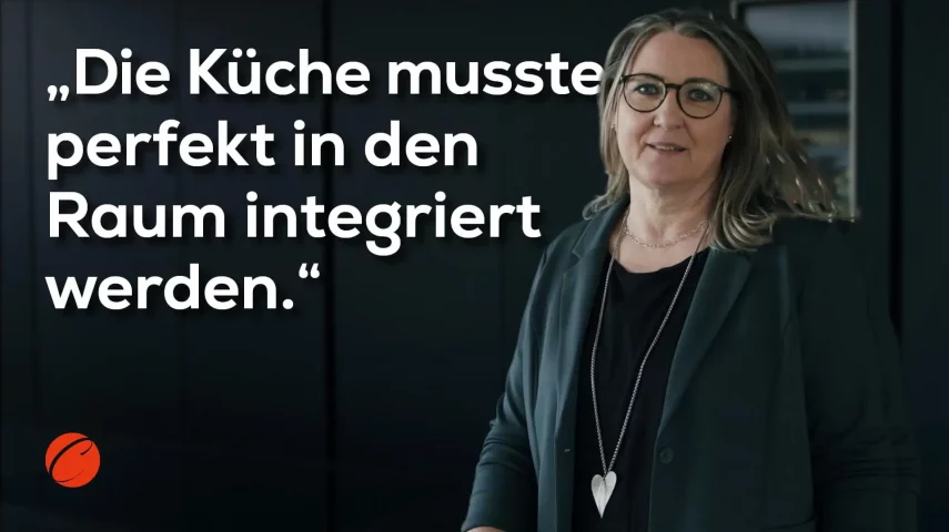 Die Kundenstimme bestätigt in Ihrer Bewertung des La Cucina Küchenstudios die außerordentliche Qualität der Planung. Wichtig war der Kundin, dass die Küche, als offene Küche geplant und perfekt in den Wohnraum integriert wird.