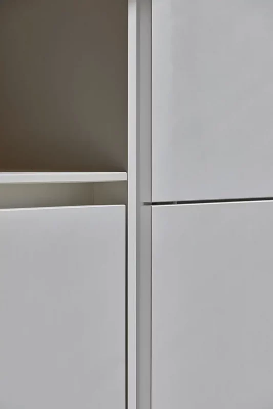 Premium Küche - das bedeutet nicht nur perfekte Planung, sondern auch perfekte Umsetzung. Unsere Monteure arbeiten sauber, gehen pflegsam mit Ihrem Interieur um und achten bei der Kücheninstallation auf alle Details - Spaltmaße inbegriffen.